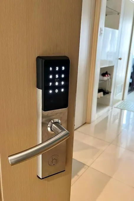 Modern 2-Bedroom Suite For 5 Across Moa Manila Apartment