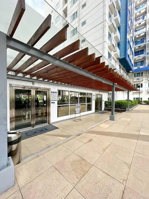 Modern 2-Bedroom Suite For 5 Across Moa Manila Apartment