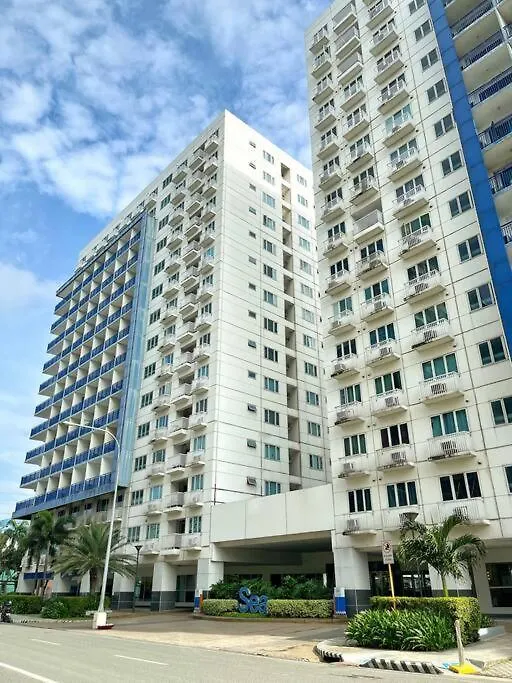 Modern 2-Bedroom Suite For 5 Across Moa Manila Apartment