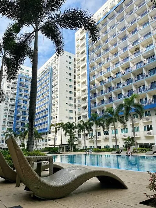 Apartment Modern 2-Bedroom Suite For 5 Across Moa Manila